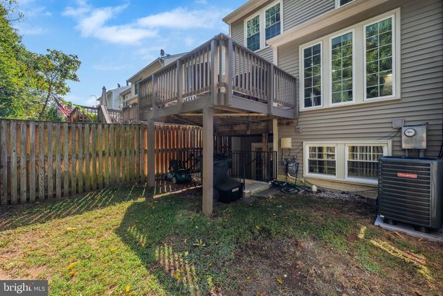 13946 WATERFLOW PL, Centreville, VA 20121