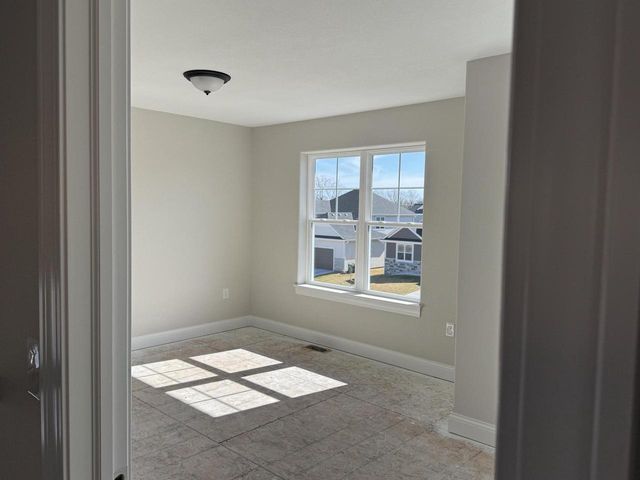 1013 WATERSTONE COURT, Pewaukee, WI 53072