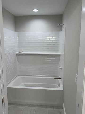 1013 WATERSTONE COURT, Pewaukee, WI 53072