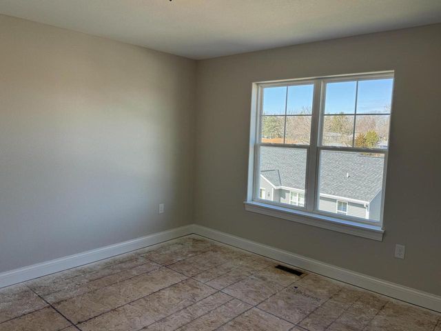 1013 WATERSTONE COURT, Pewaukee, WI 53072