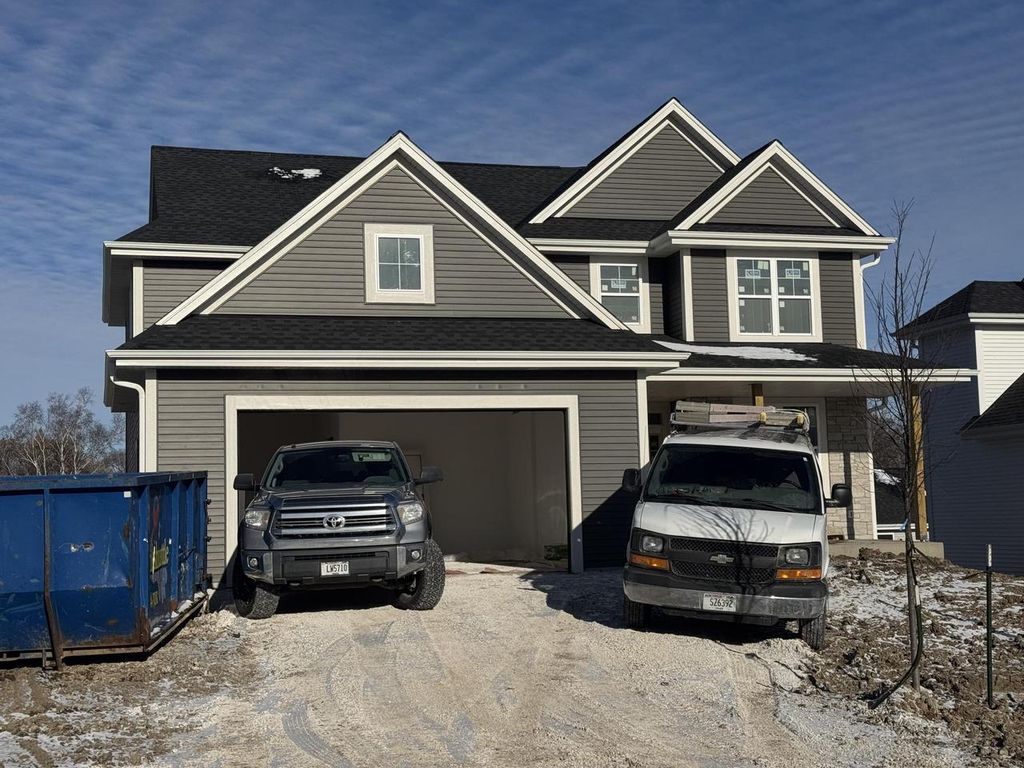 1013 WATERSTONE COURT, Pewaukee, WI 53072