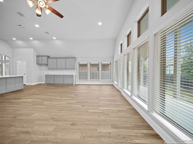 9106 WARP DR, San Antonio, TX 78254