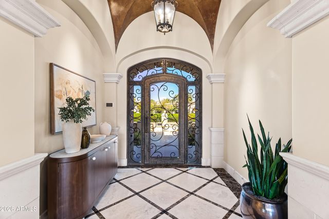 6636 N LOST DUTCHMAN Drive, Paradise Valley, AZ 85253