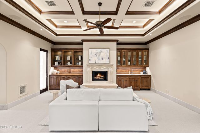 6636 N LOST DUTCHMAN Drive, Paradise Valley, AZ 85253