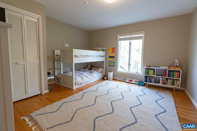 33 CANTERBURY RD, Charlottesville, VA 22901