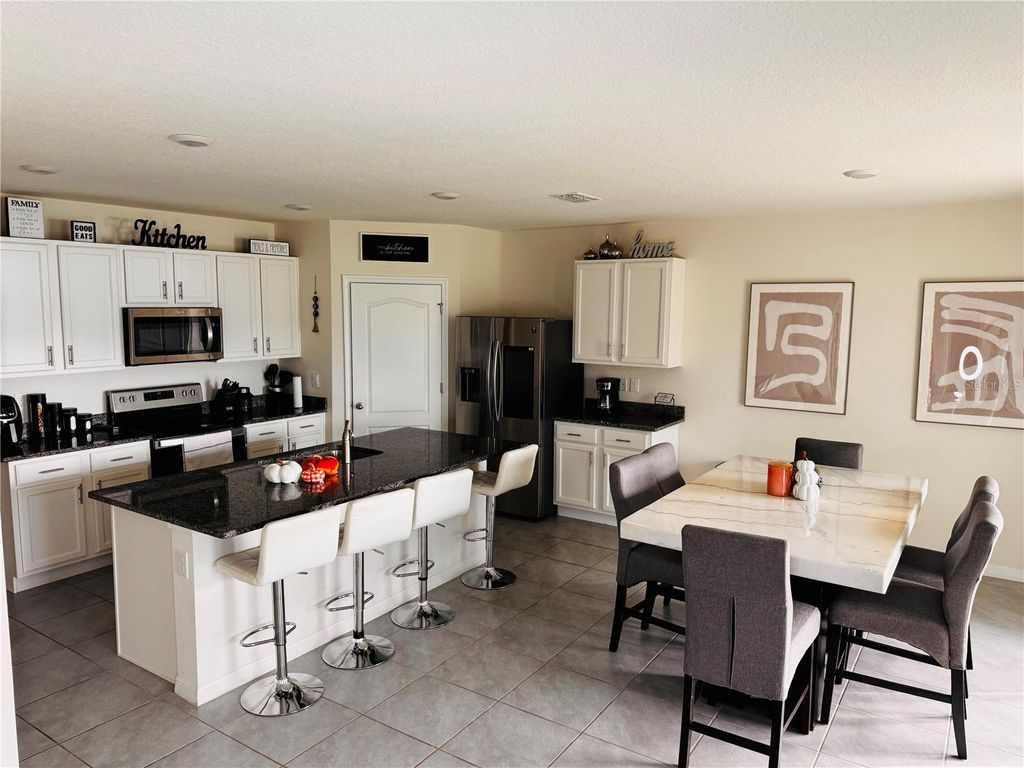 Image 13 of property listing at 2855 WAYLON HAMMOCK ROAD, Harmony, FL 34773