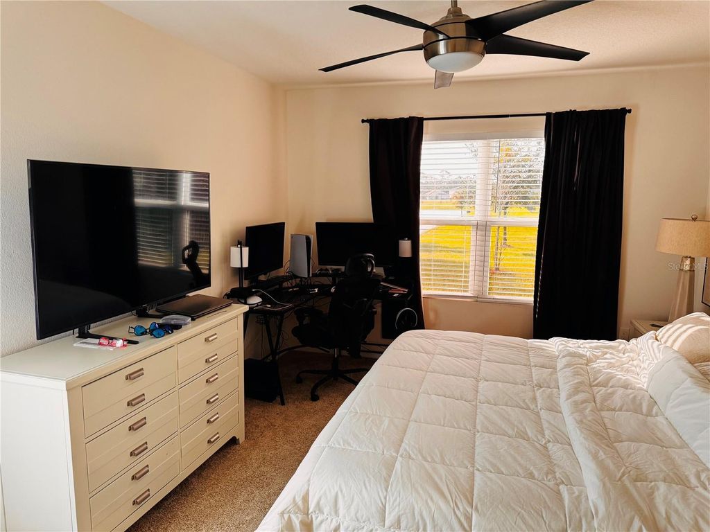 Image 7 of property listing at 2855 WAYLON HAMMOCK ROAD, Harmony, FL 34773