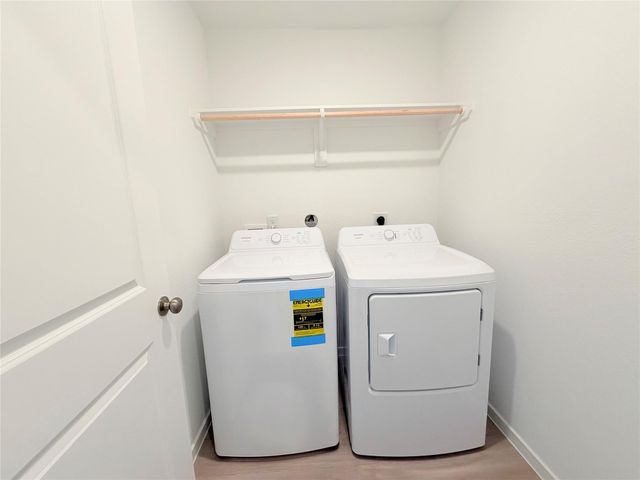 9311 Speckled Trout Dr, Baytown, TX 77521