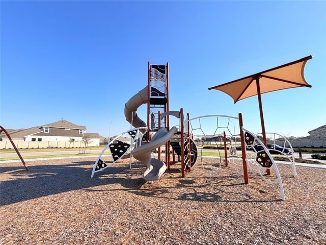 9311 Speckled Trout Dr, Baytown, TX 77521