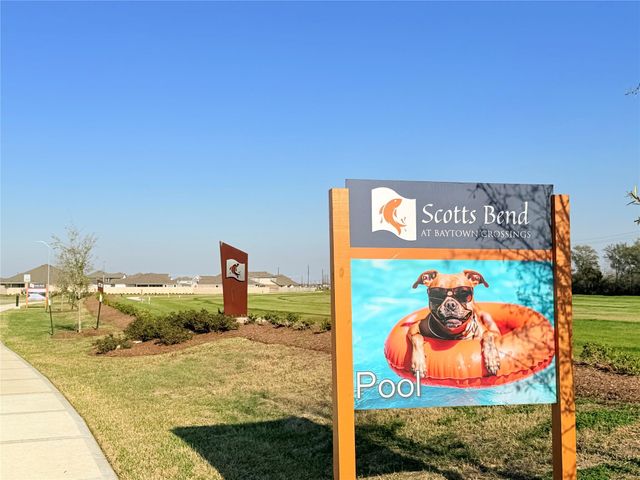 9311 Speckled Trout Dr, Baytown, TX 77521