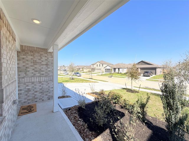 9311 Speckled Trout Dr, Baytown, TX 77521