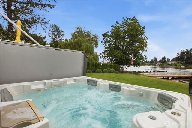 25860 136th Avenue SE, Kent, WA 98042
