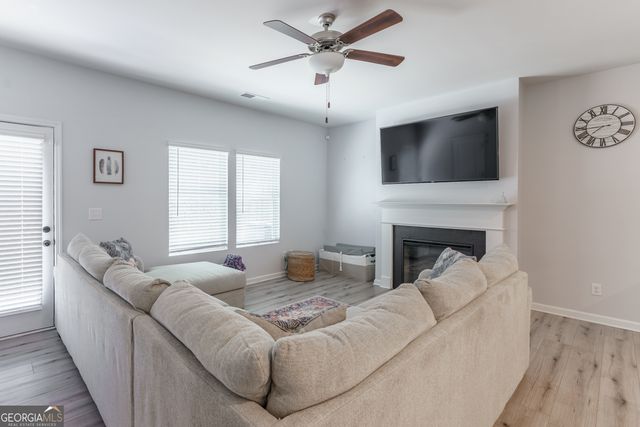 3631 Abbey Way, Gainesville, GA 30507