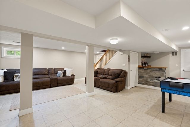 9 Highland, Stoughton, MA 02072