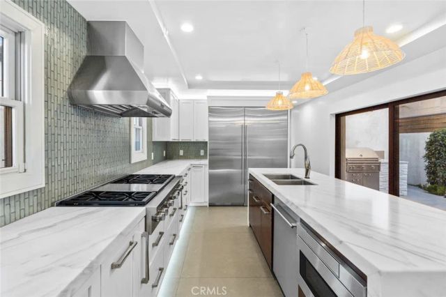 518 Marigold Avenue, Corona Del Mar, CA 92625