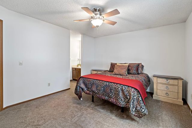 6269 Magda Drive A, Maple Grove, MN 55369