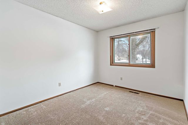 6269 Magda Drive A, Maple Grove, MN 55369