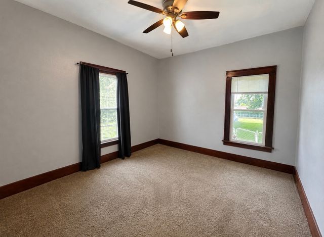 3218 Locust Street W, Davenport, IA 52084