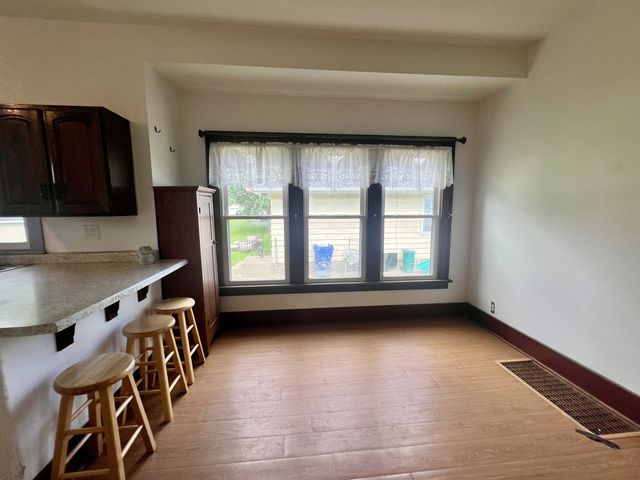 3218 Locust Street W, Davenport, IA 52084
