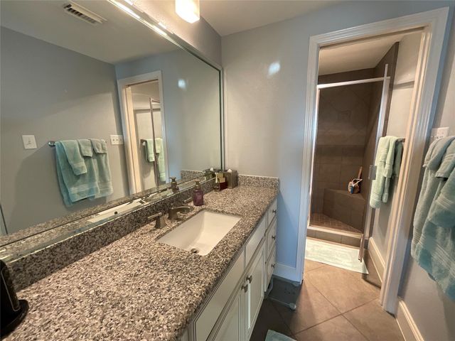 12800 Melville A-212, Montgomery, TX 77356