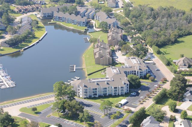 12800 Melville A-212, Montgomery, TX 77356