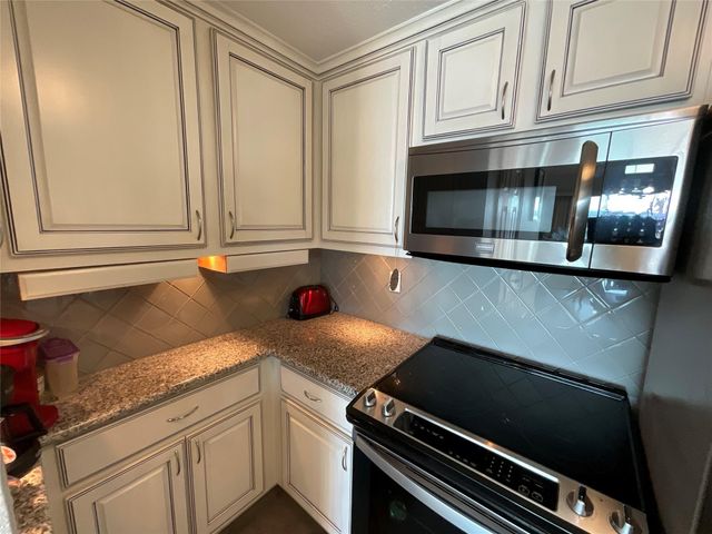 12800 Melville A-212, Montgomery, TX 77356