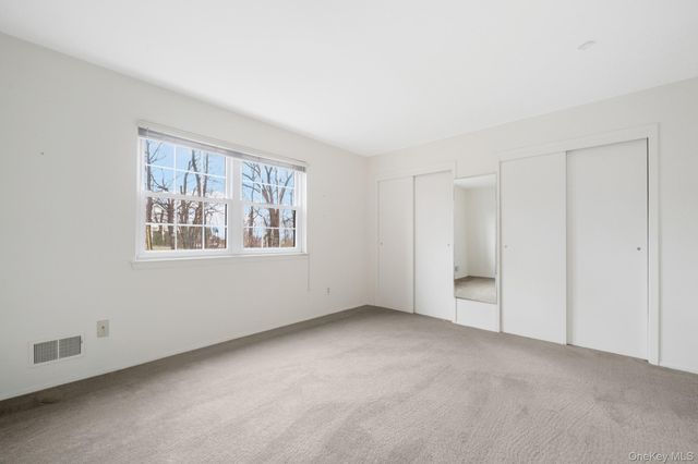 422 Somerset Drive B, Pearl River, NY 10965