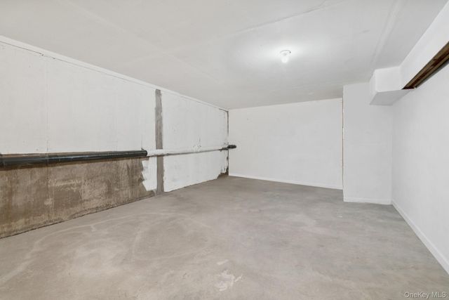 422 Somerset Drive B, Pearl River, NY 10965