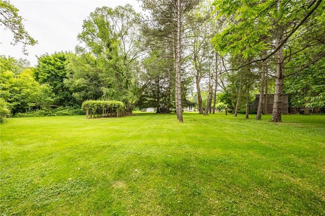 223 Mill Road, Greece, NY 14626