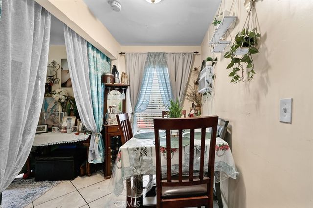 2111 E 118th Street, Los Angeles, CA 90059