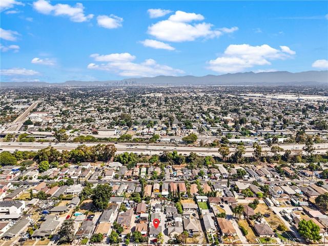 2111 E 118th Street, Los Angeles, CA 90059