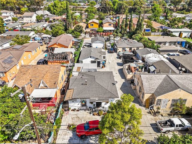 2111 E 118th Street, Los Angeles, CA 90059