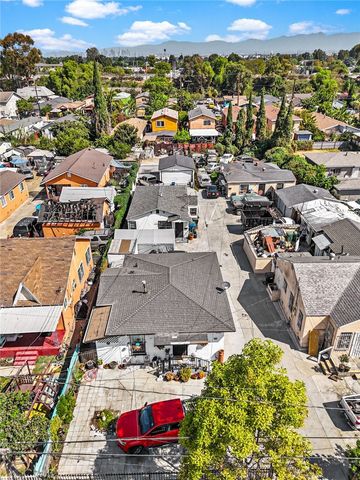2111 E 118th Street, Los Angeles, CA 90059
