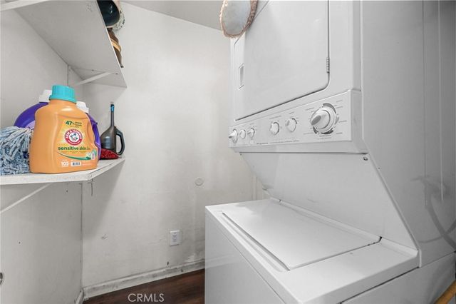 2111 E 118th Street, Los Angeles, CA 90059