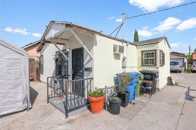 2111 E 118th Street, Los Angeles, CA 90059