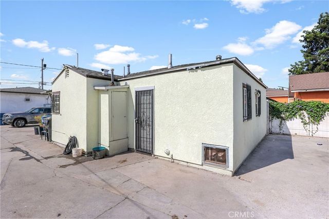 2111 E 118th Street, Los Angeles, CA 90059