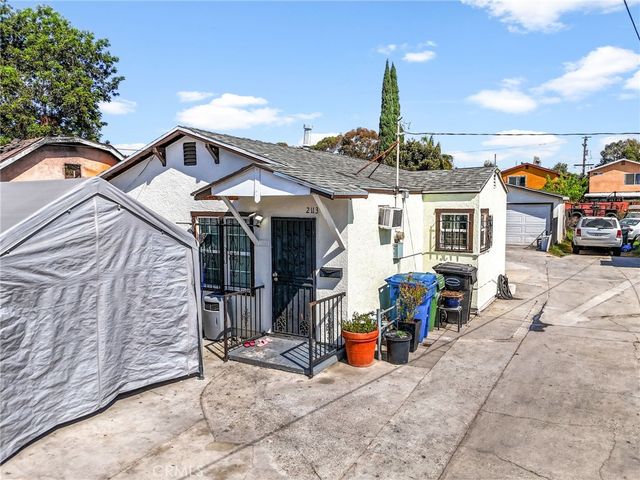 2111 E 118th Street, Los Angeles, CA 90059