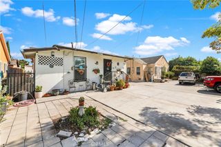 2111 E 118th Street, Los Angeles, CA 90059