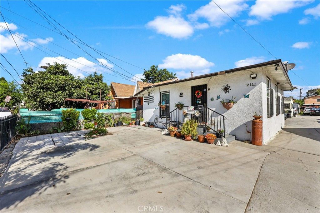 2111 E 118th Street, Los Angeles, CA 90059 — photo 3
