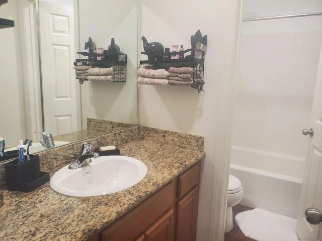 246 Vermont Ct., El Cajon, CA 92020