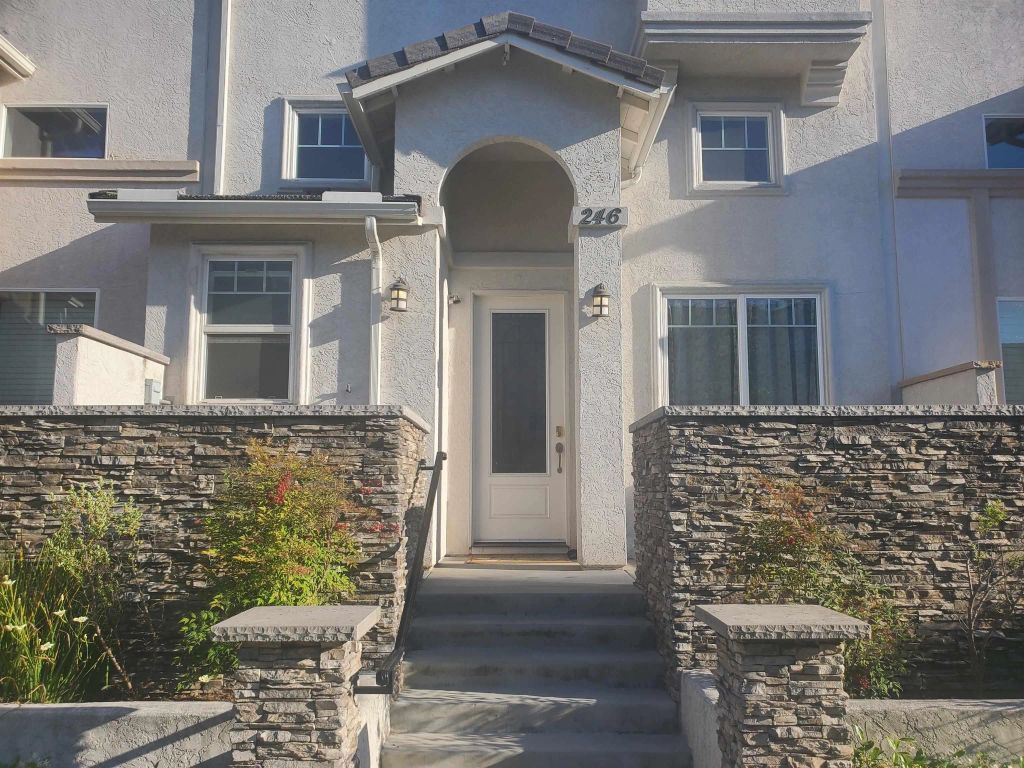 246 Vermont Ct., El Cajon, CA 92020