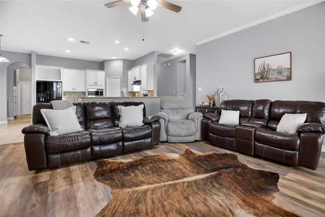 9702 Inwood Circle, Baytown, TX 77523