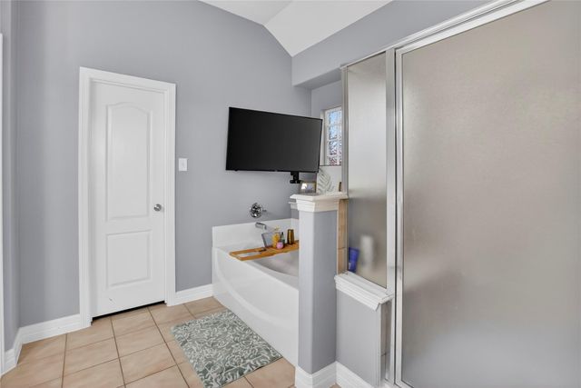 9702 Inwood Circle, Baytown, TX 77523