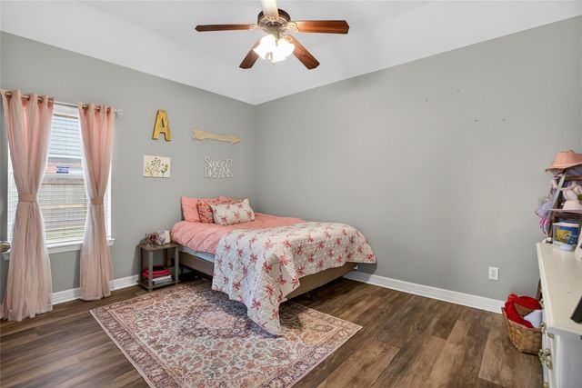 9702 Inwood Circle, Baytown, TX 77523