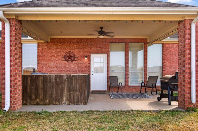 9702 Inwood Circle, Baytown, TX 77523