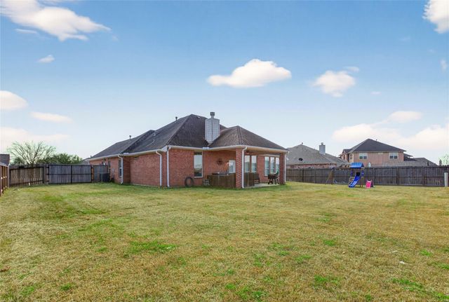 9702 Inwood Circle, Baytown, TX 77523