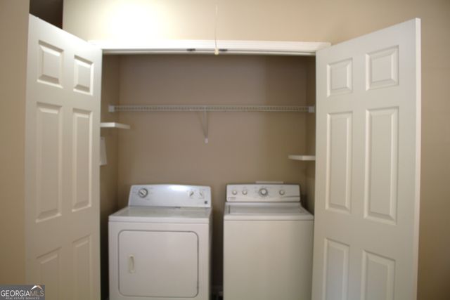 3328 Castleberry Village Circle, Cumming, GA 30040