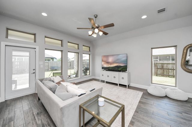 16323 Tulipan Spring Trail, Humble, TX 77346