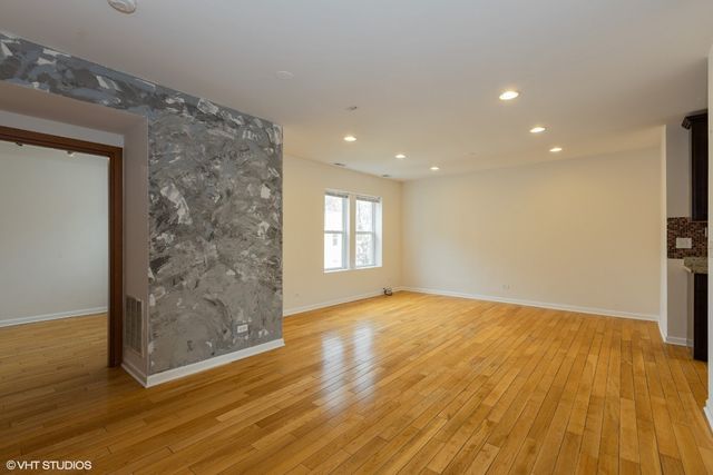 6316 N Richmond Street 3A, Chicago, IL 60659