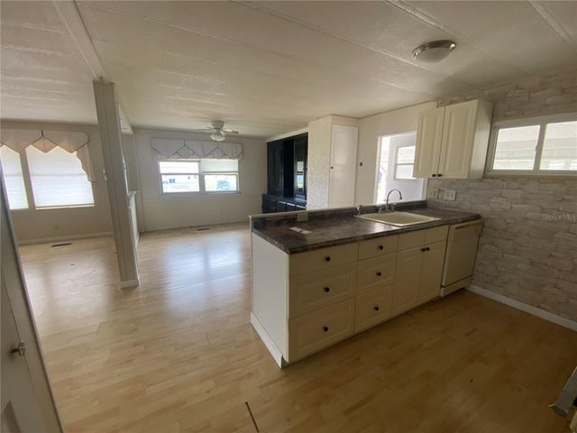 274 BEACH COURT 42, Palm Harbor, FL 34684